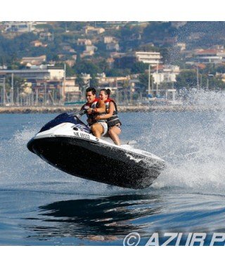 Cet été, optez pour une location jet ski sur la Côte d’Azur