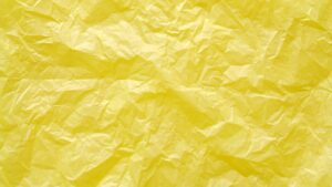 Le papier de soie jaune